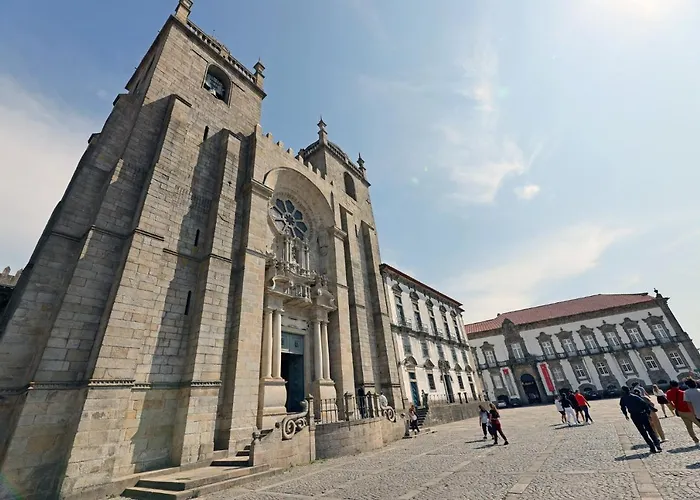 Flh Sa Da Bandeira Luxury *