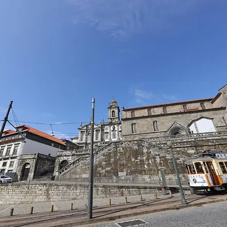 Flh Sa Da Bandeira Luxury Apartman *